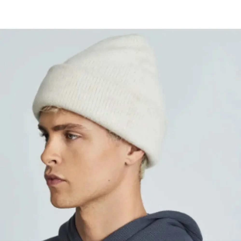 Lot of 3 Unisex Cashmere (2) & Wool (1) Ribbed Knit Beanies One Size New Tags